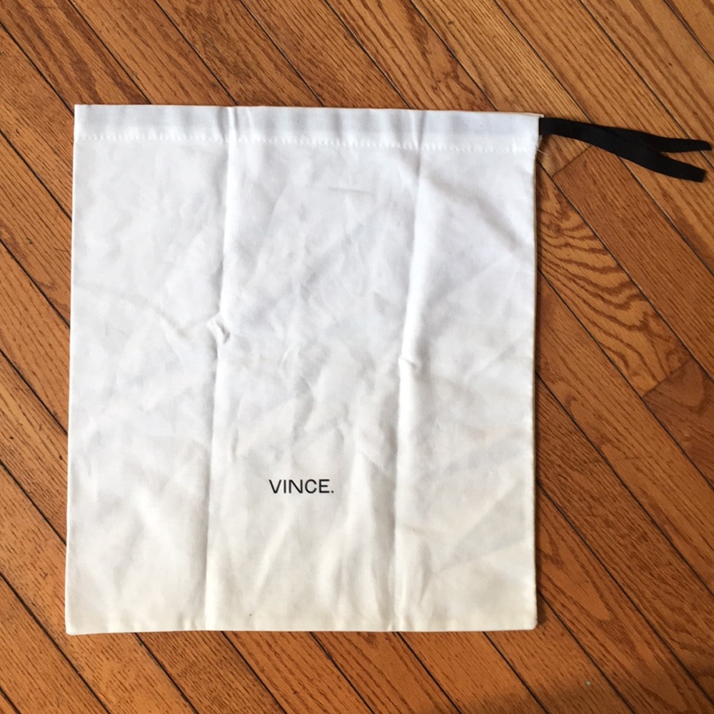 Vince Dust Bag 17x15”